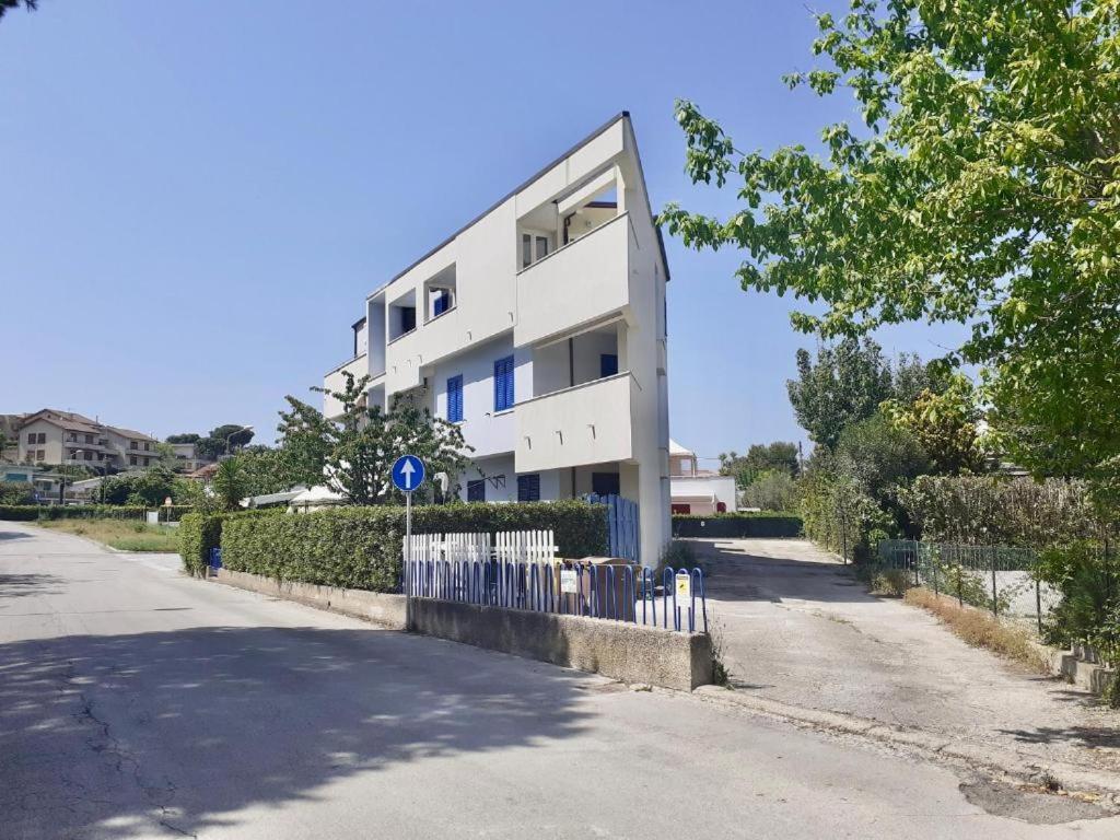 Trilocale Comodo Al Mare Di Marcelli - M318 Exterior photo
